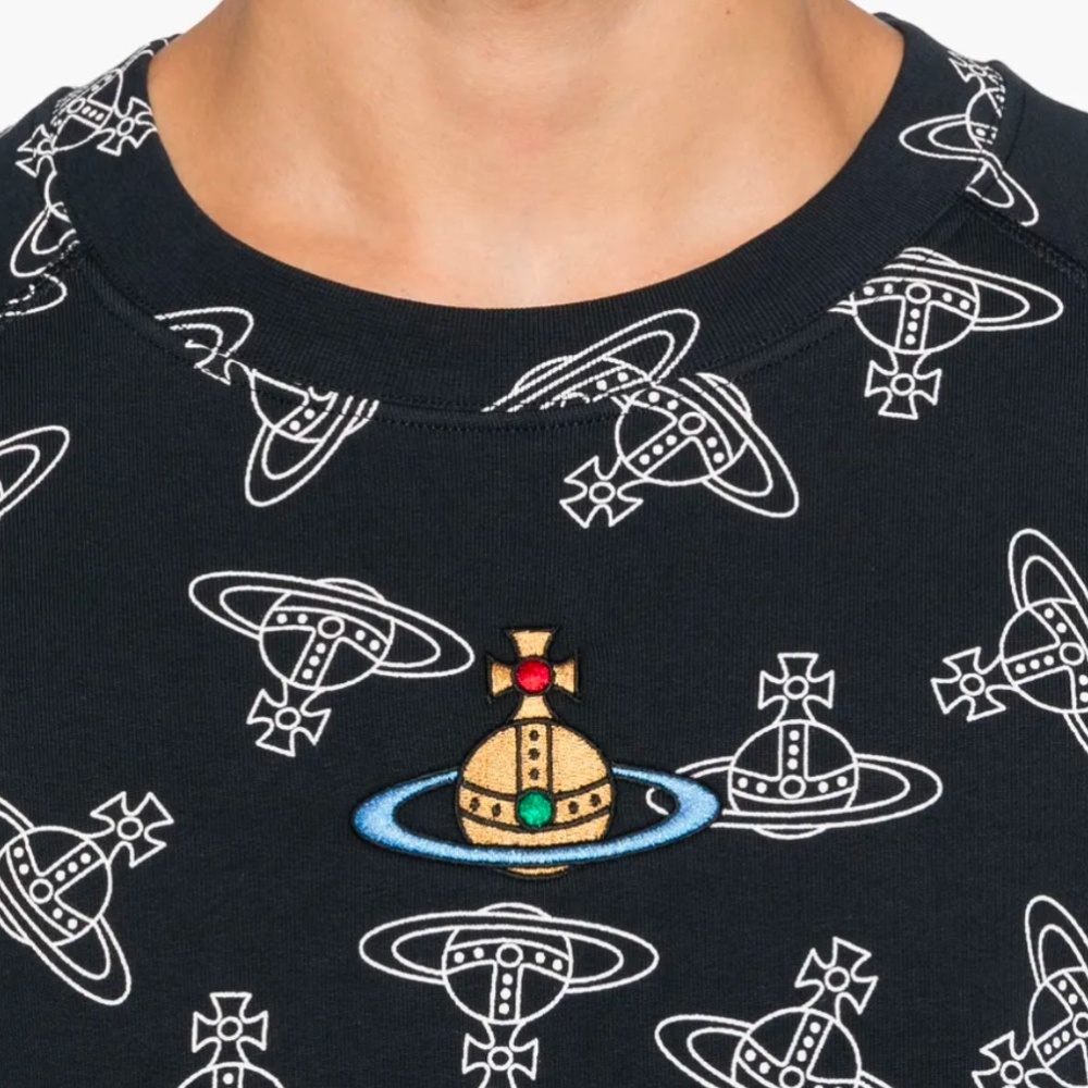 Vivienne Westwood Embroidered Orb Sweatshirt SZ M BNWT - Picture 6 of 16